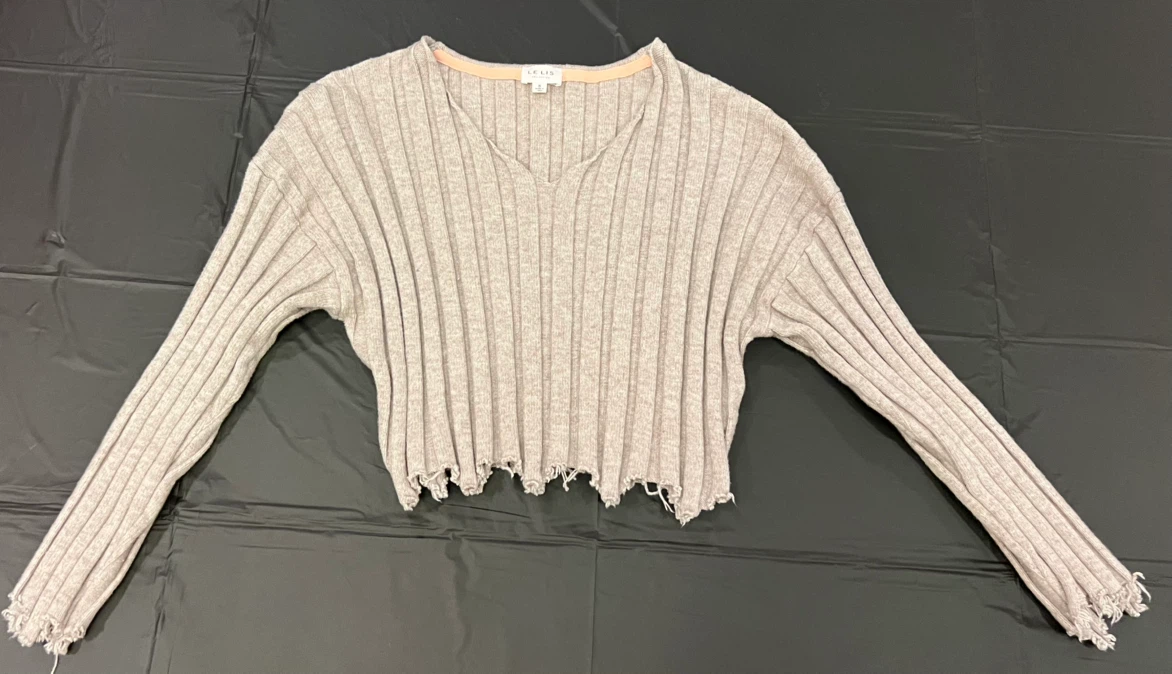 Le Lis Collection Ribbed Long Sleeve Sweater - photo 2