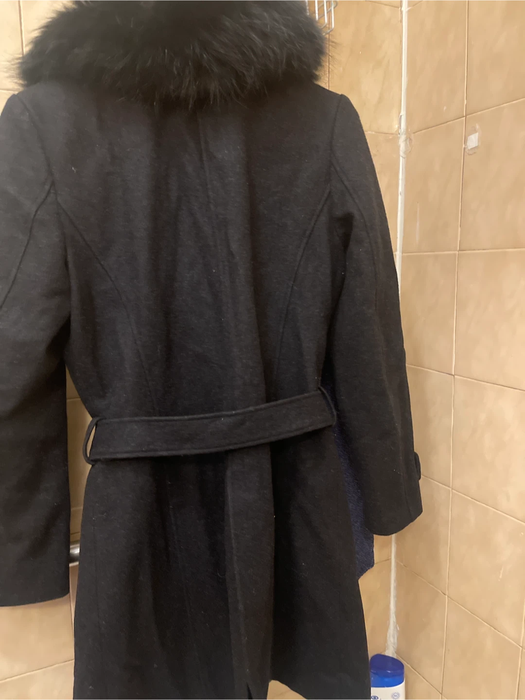 H&M Black Trench Coat with Fur Collar - photo 5
