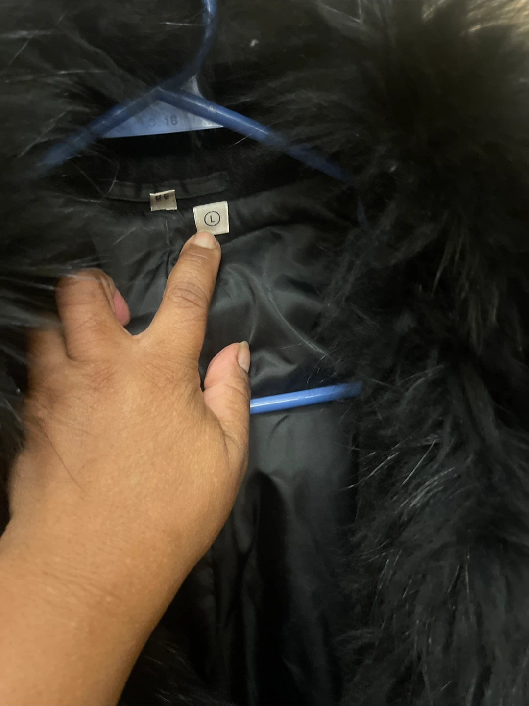 H&M Black Trench Coat with Fur Collar - photo 3