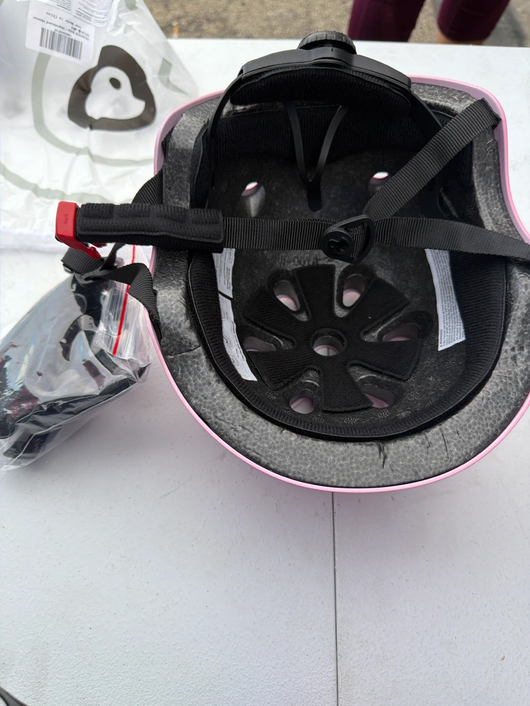 Pink Skateboard Helmet - photo 2