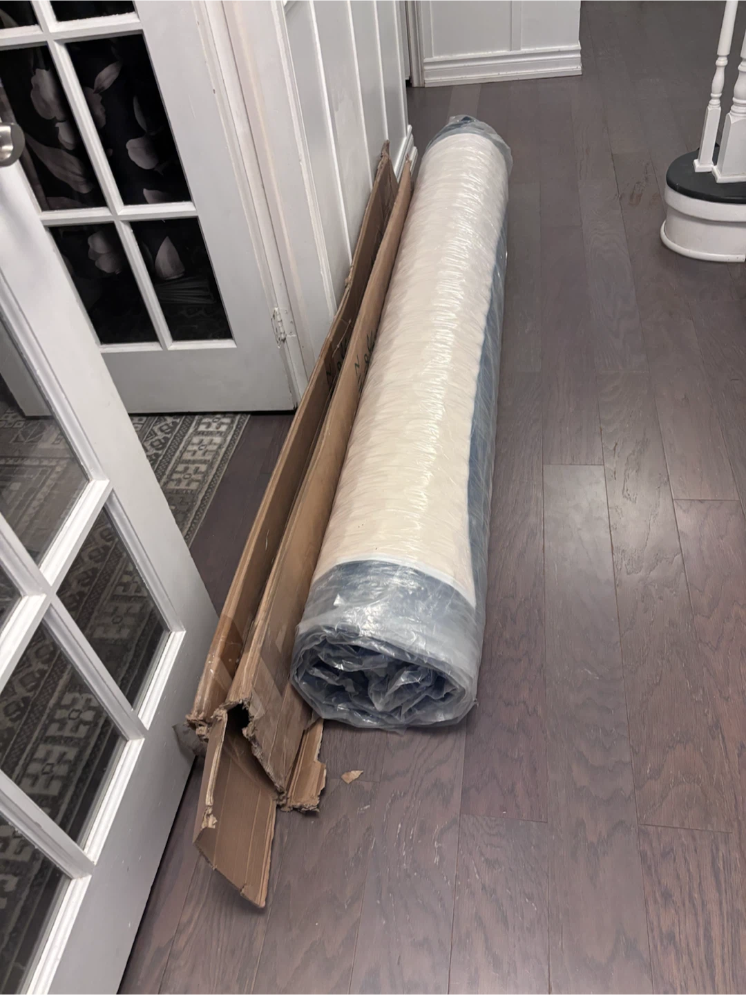 Zinus King 10 Inch Foam & Spring Hybrid Mattress