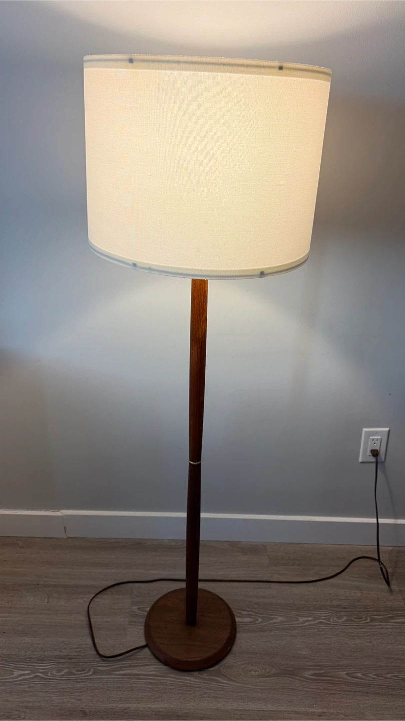 Mid-Century Modern Wooden Floor Lamp with Bulb - photo 4