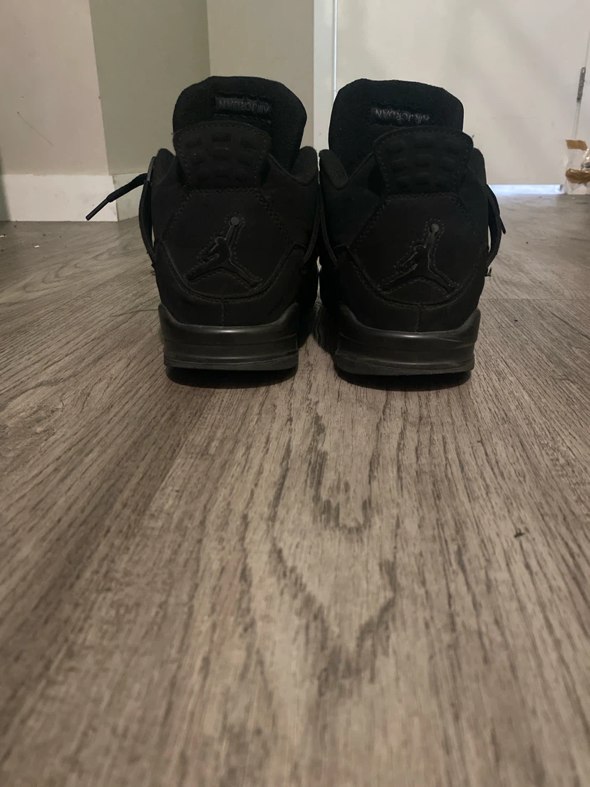 Air Jordan 4 Black Cat - photo 3