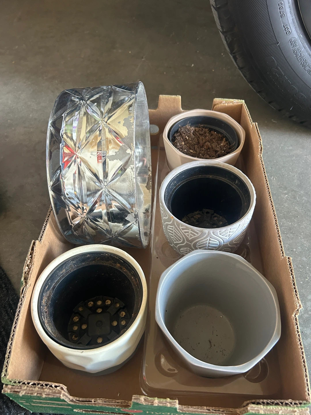 Set of 5 Small Plant Pots