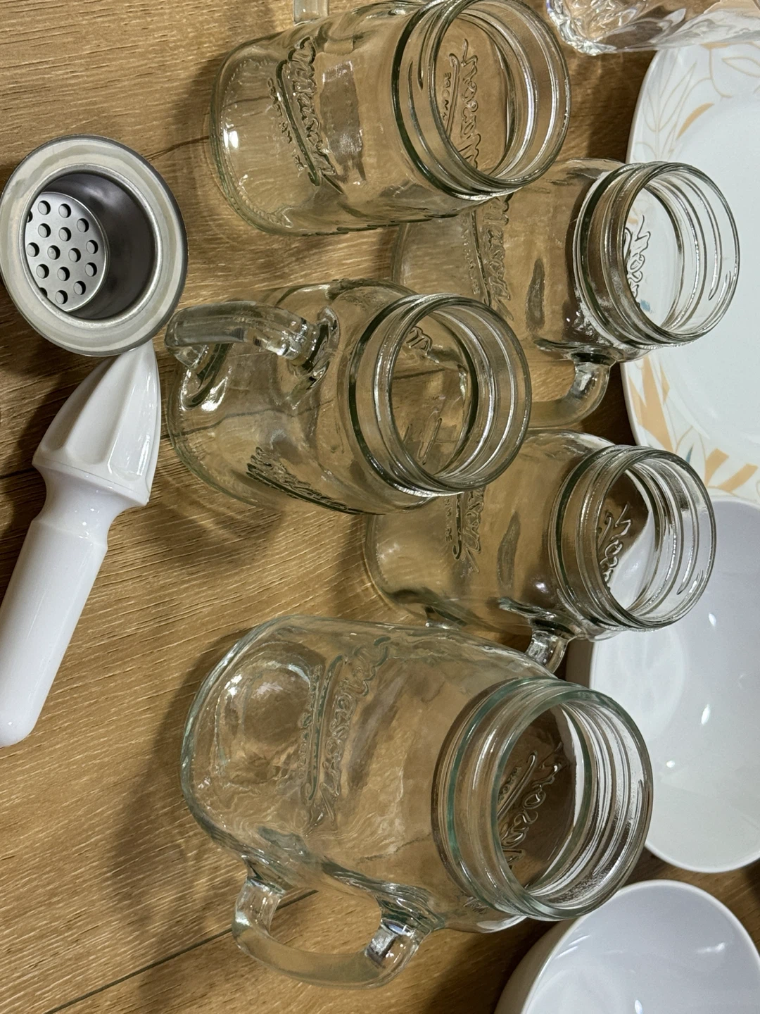 Set of 4 Mason Jar Mugs with Juicer cocktail mixer