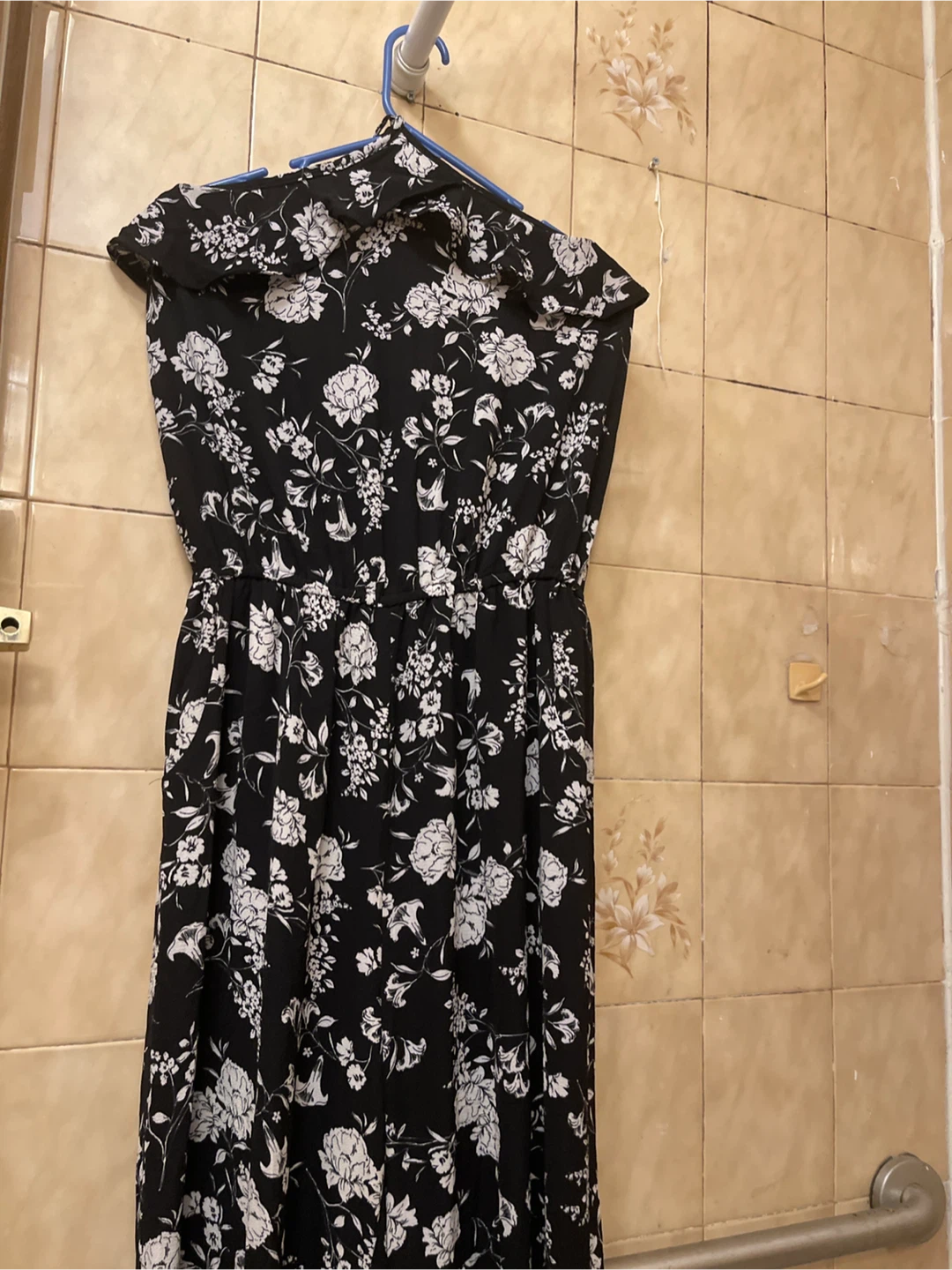 joy joy black and white floral jumpsuit - photo 5