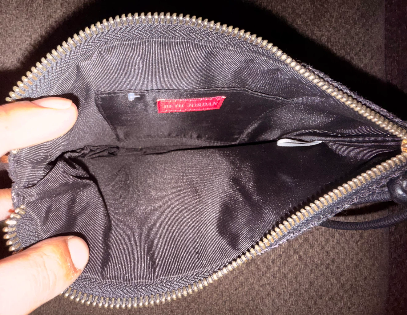 BRAND NEW • BETH JORDAN Shoulder Bag - photo 5