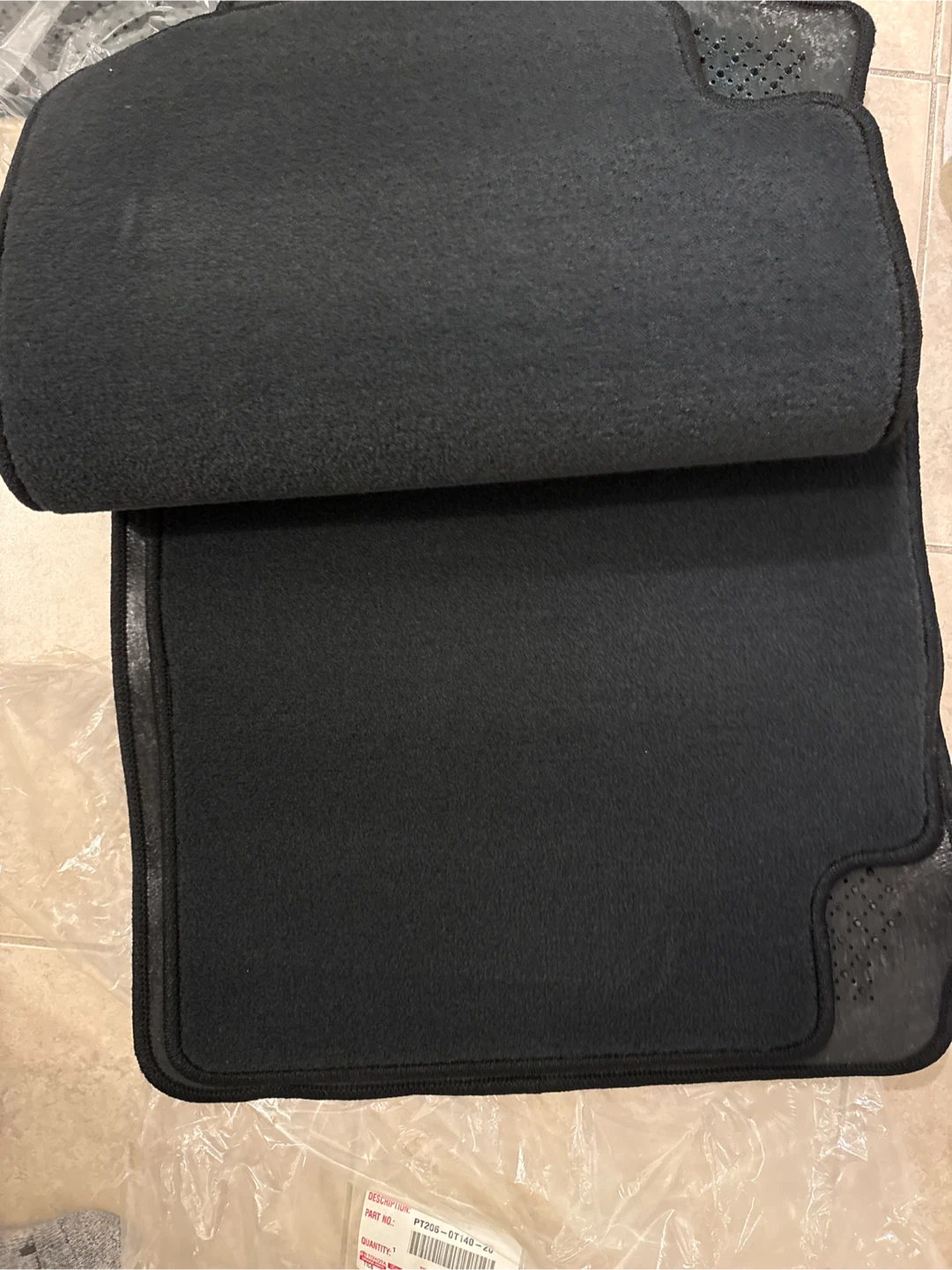 Toyota Venza Genuine Carpet Floor Mats (4pc Set) - photo 2