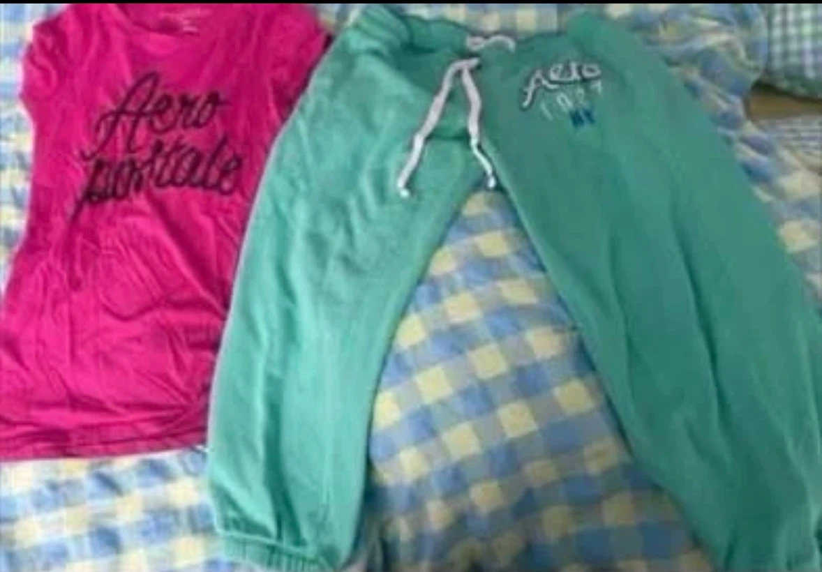 Aeropostale shirt and pants (All together fot $5)