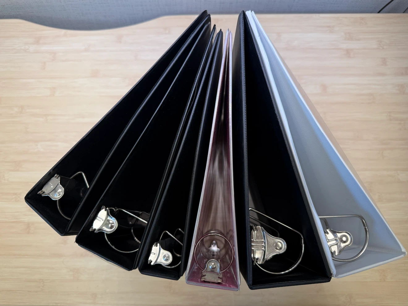 Set of 6 assorted binders - photo 3