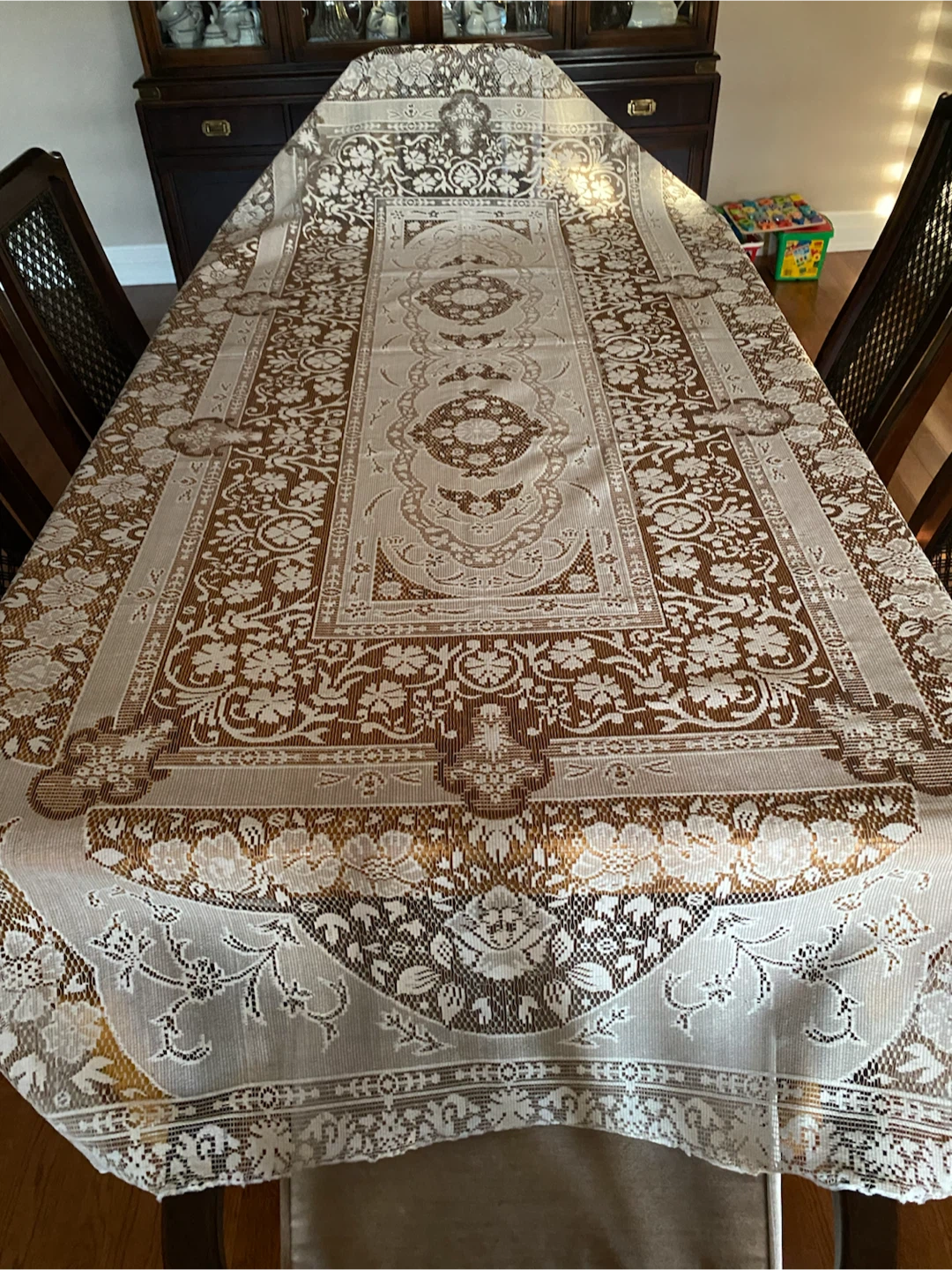Vintage floral lace tablecloth - photo 2