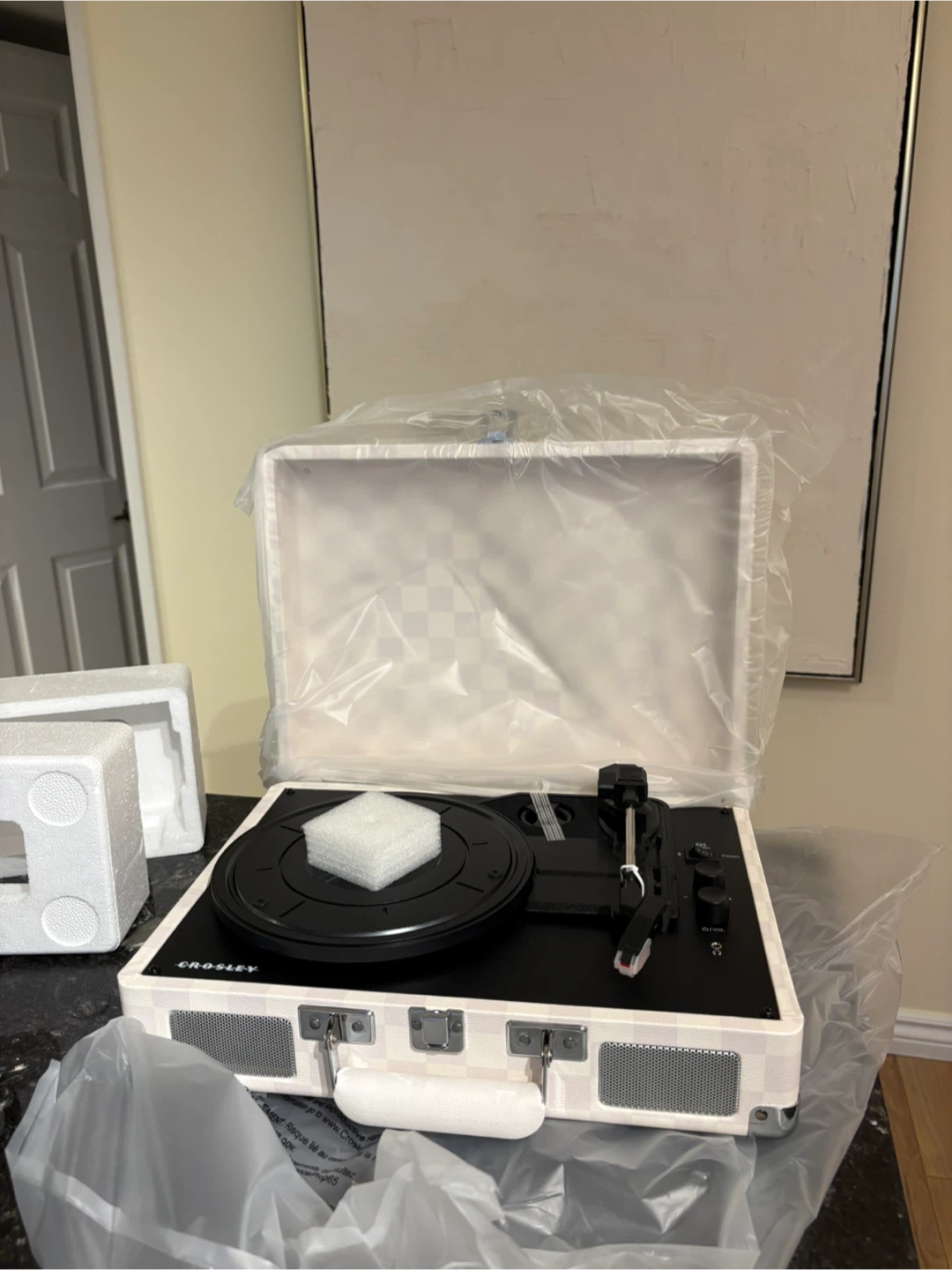 BRAND NEW Crosley Cruiser Plus Bluetooth Record Player - photo 2