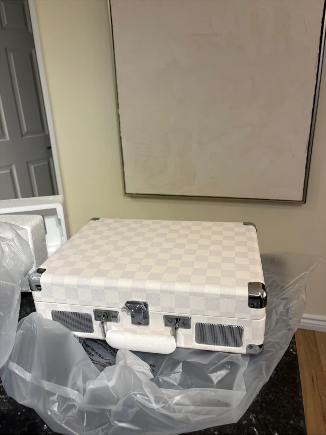 BRAND NEW Crosley Cruiser Plus Bluetooth Record Player - photo 4