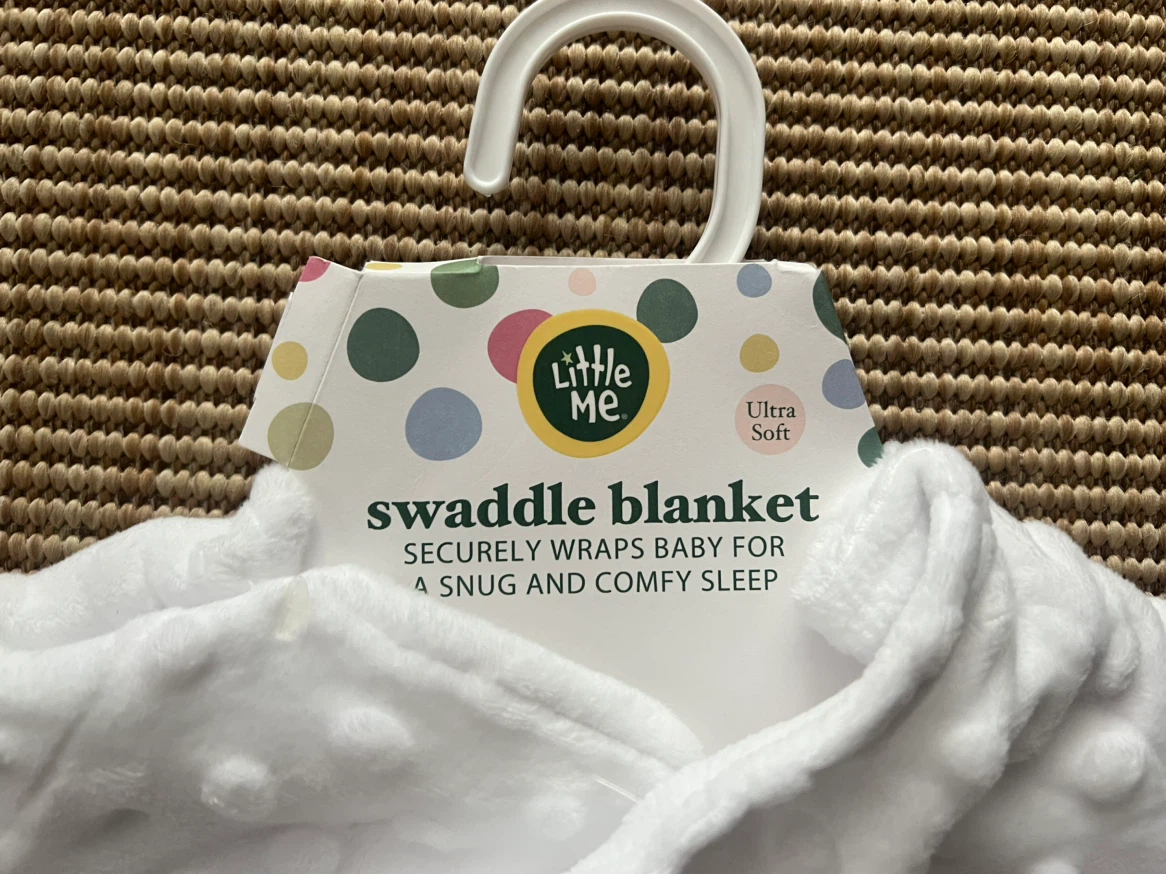 Little Me White Swaddle Blanket 0-3m - photo 2