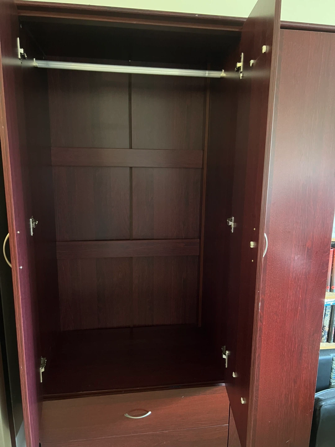 Three-Door Wooden Wardrobe with Drawers - photo 3