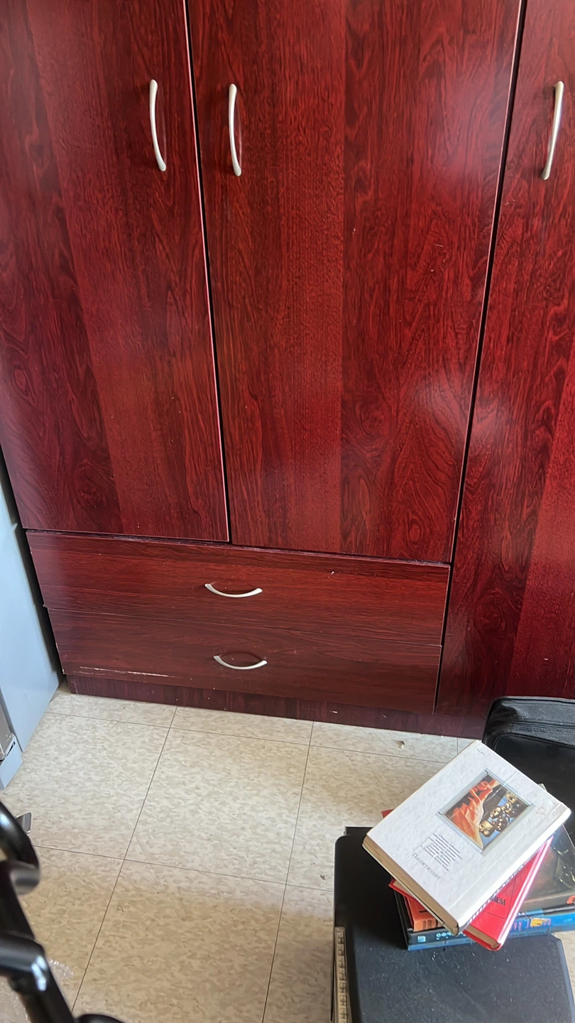 Three-Door Wooden Wardrobe with Drawers - photo 5