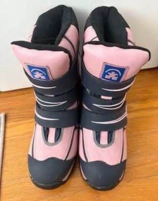 Kamik Boots (Barely worn)