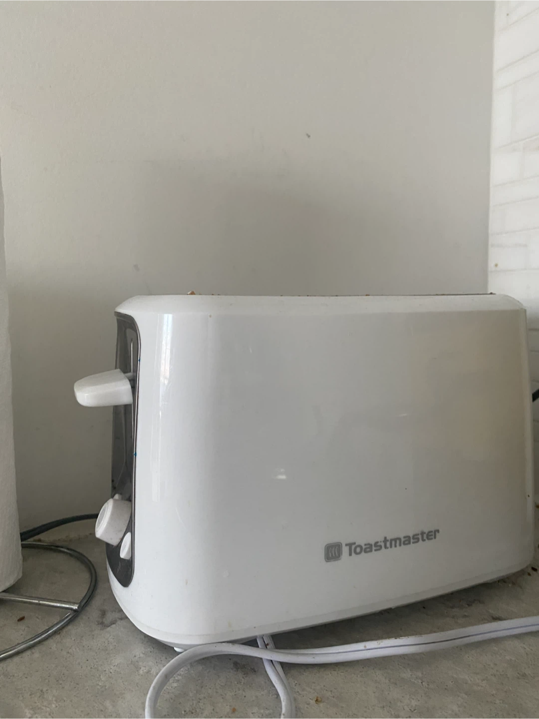Toastmaster 2-Slice White Toaster