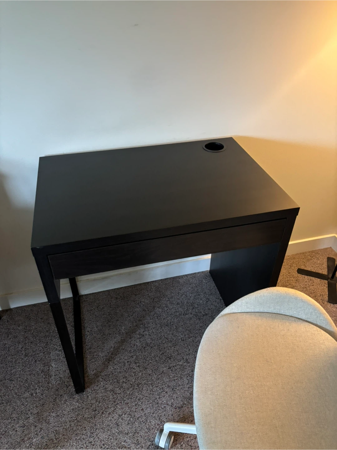 IKEA MICKE Desk and Matching Office Chair - photo 4