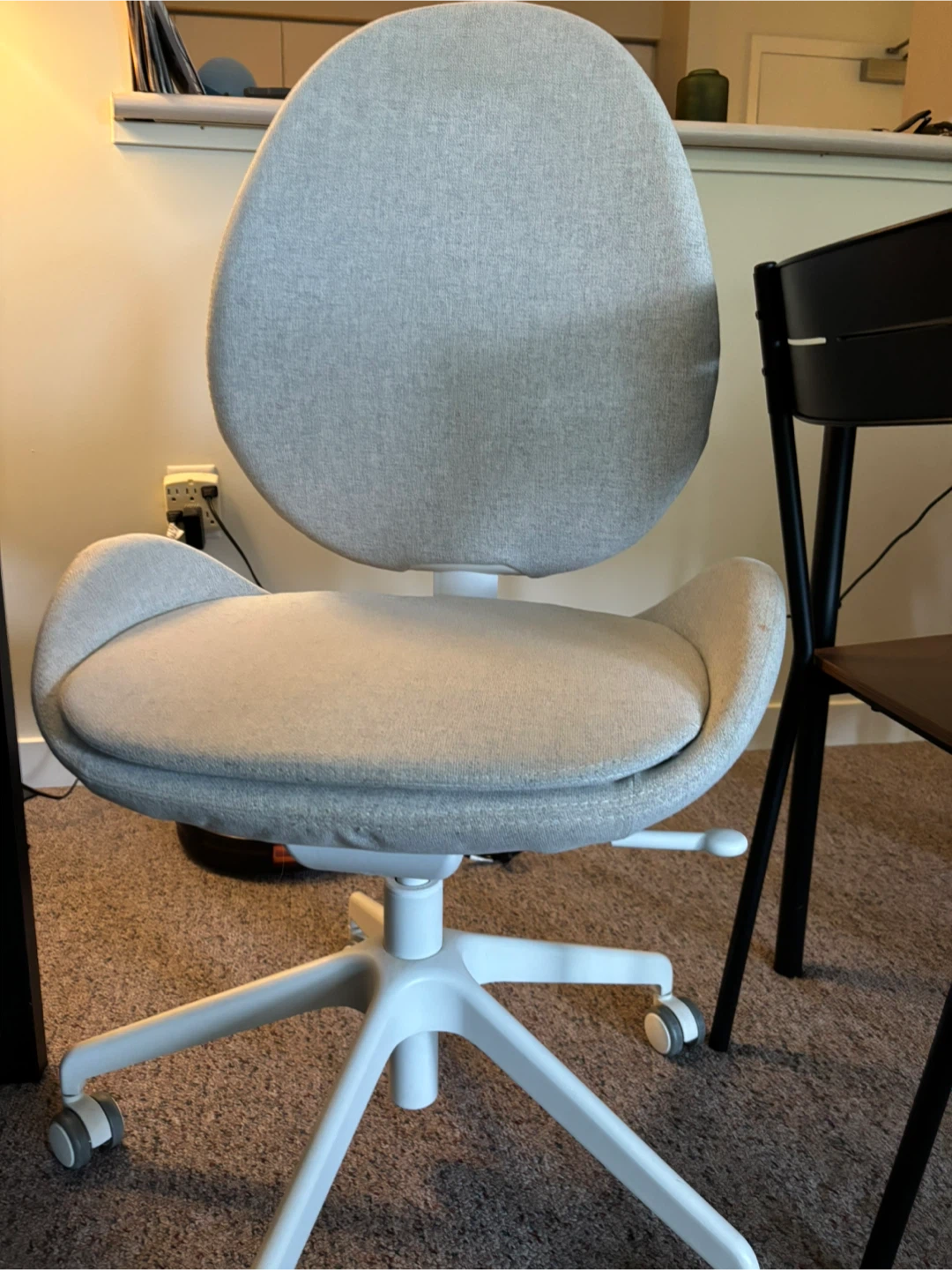 IKEA MICKE Desk and Matching Office Chair - photo 5