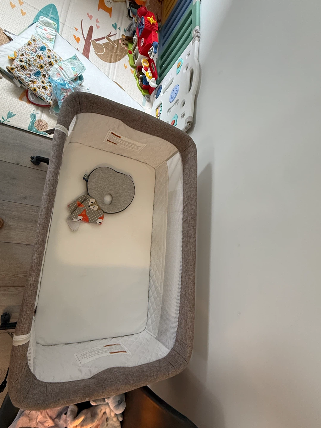 Baby Bassinet with Mosquito Net - photo 2