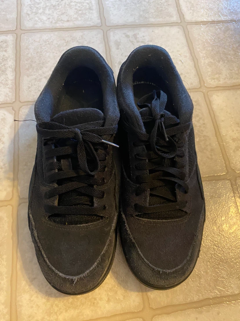 Black Jordan Flight Court size US 9.5