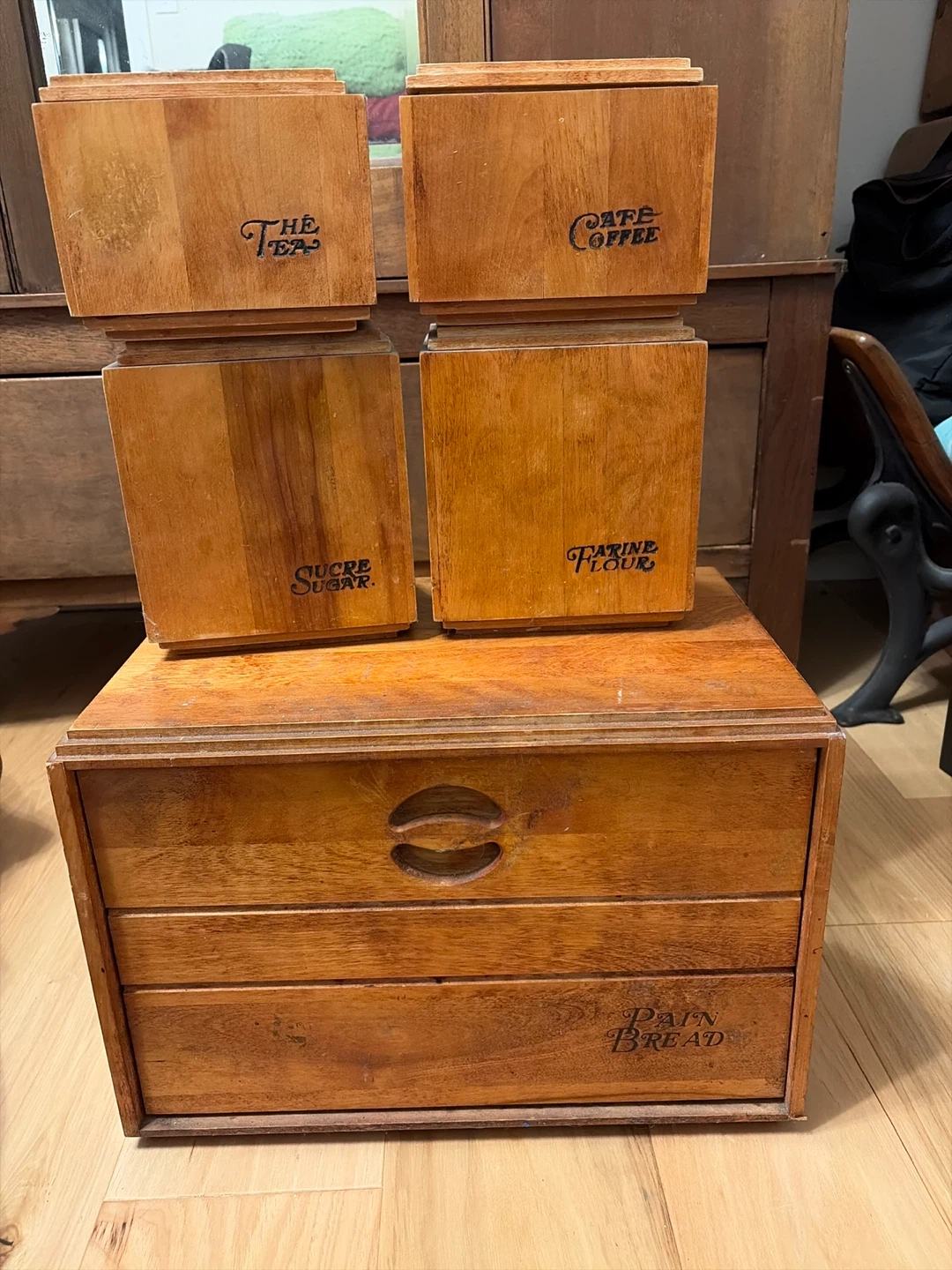 Baribo Maid Kitchen Canister set