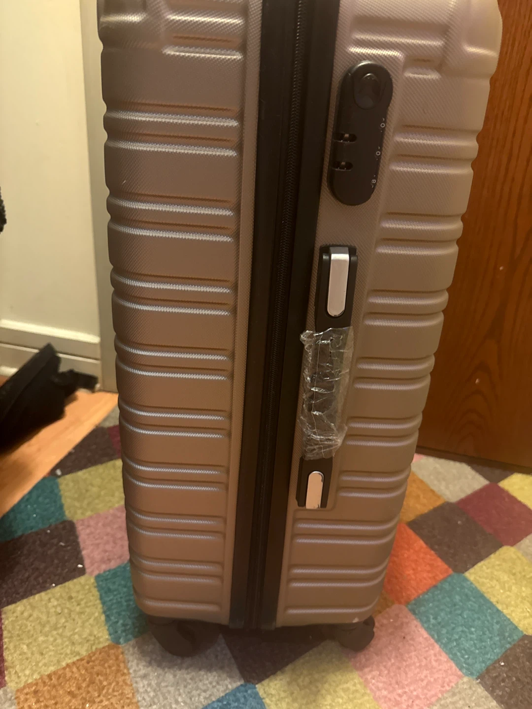 Love Poll hard-shell carry-on suitcase - photo 4