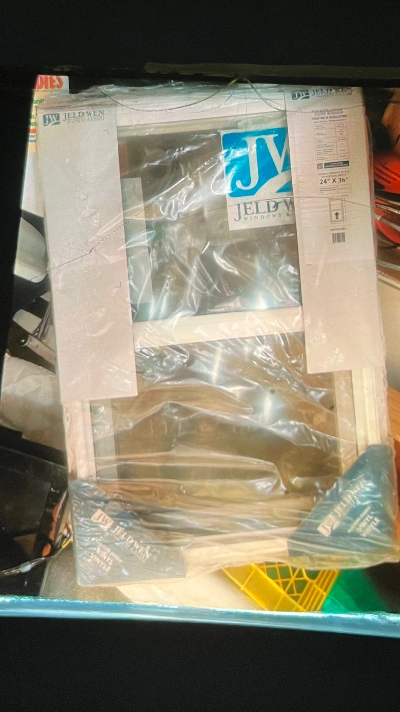 JELD-WEN Vinyl Single Hung Window 24" x 36"