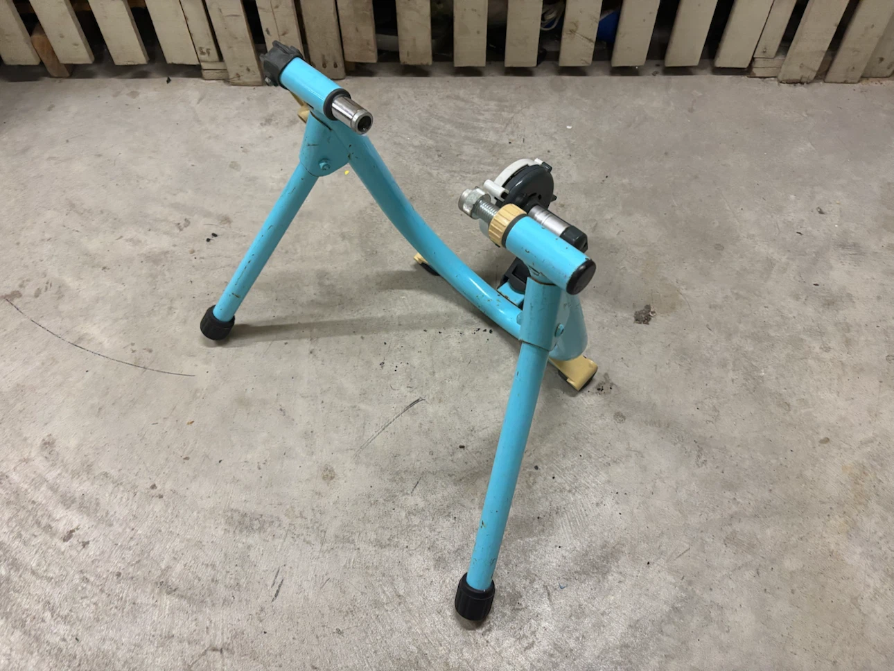 Minoura Cycling Indoor Trainer - photo 2