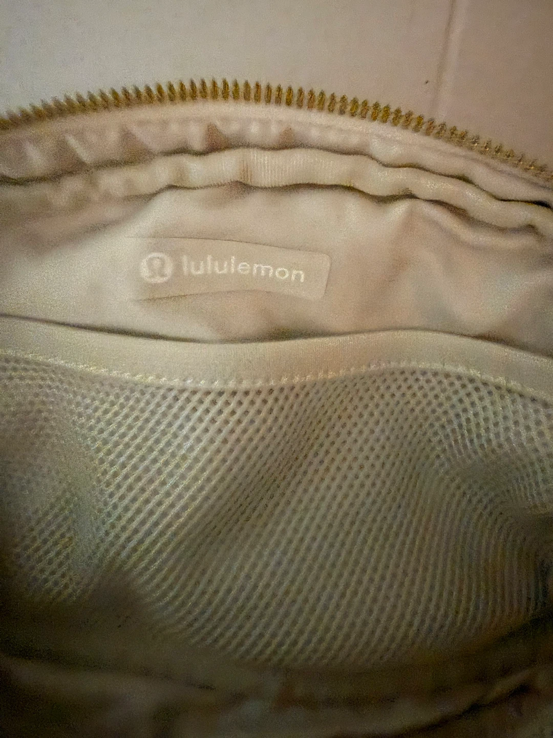 Lululemon Everywhere Belt Bag - photo 3