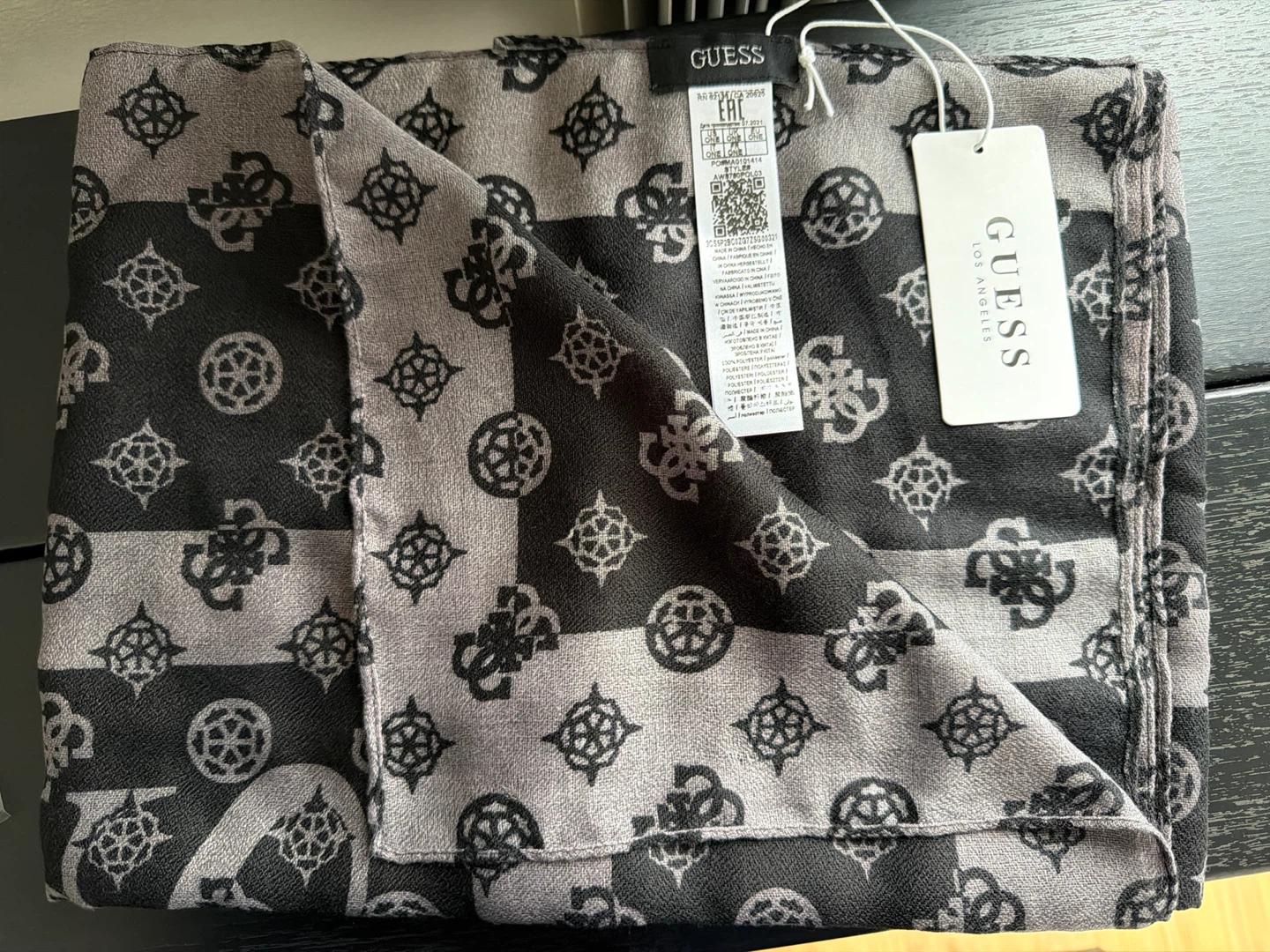 GUESS Los Angeles Logo Print Scarf - photo 2