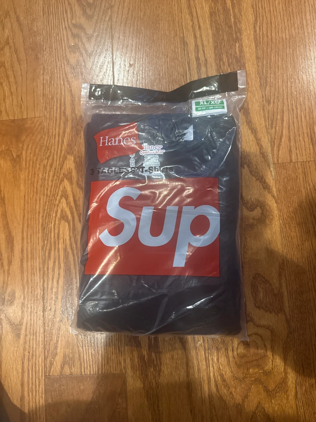 Supreme x Hanes Tagless T-Shirts 3-Pack Black XL - photo 3