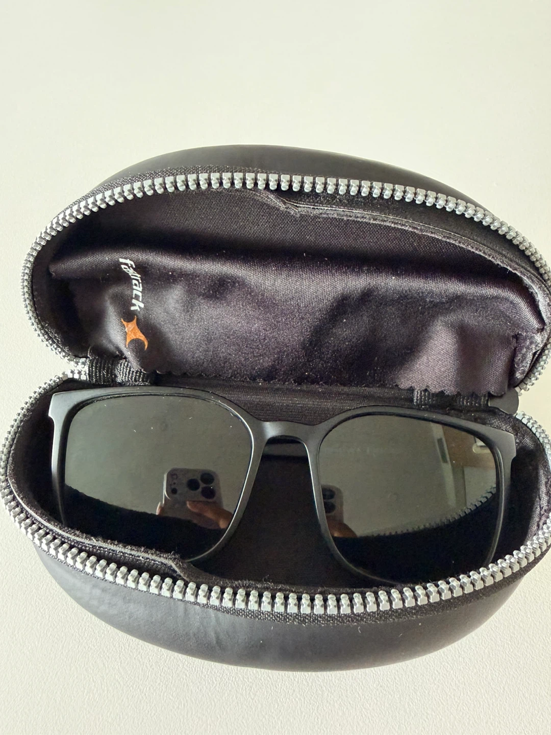 Fastrack Sunglasses with case - photo 4