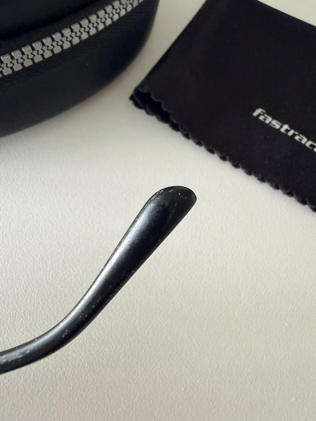 Fastrack Sunglasses with case - photo 5