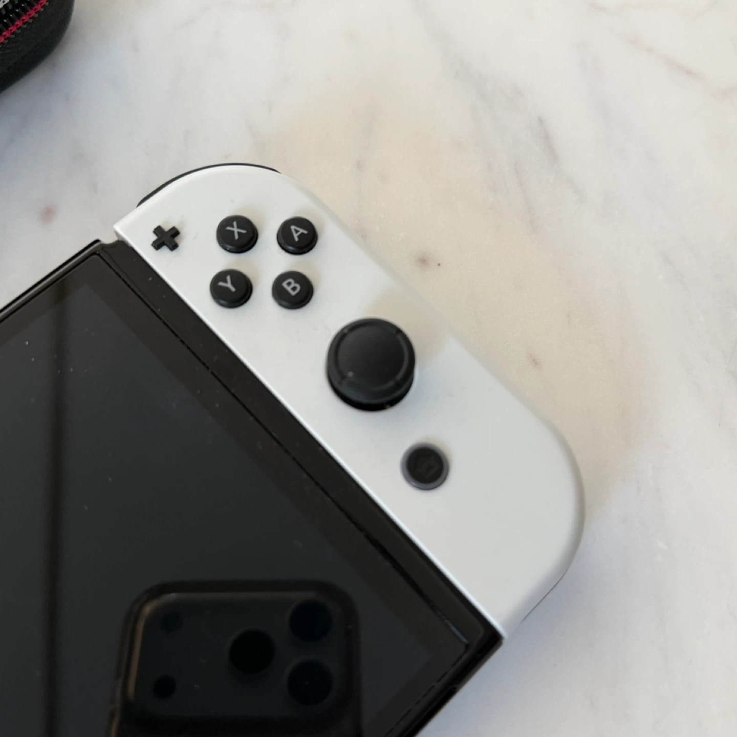 Nintendo Switch OLED – Case and 128GB microSD - photo 4