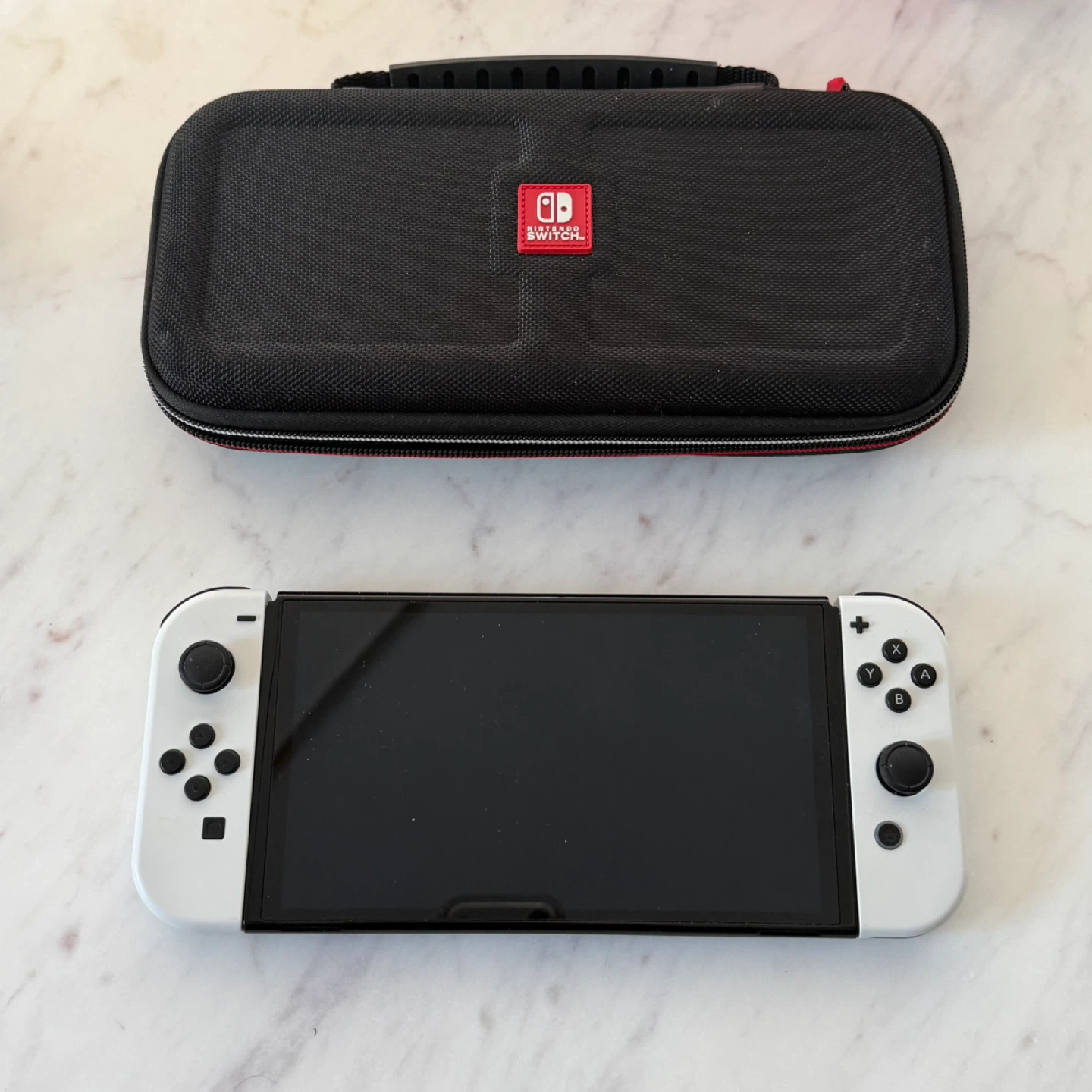 Nintendo Switch OLED – Case and 128GB microSD - photo 2