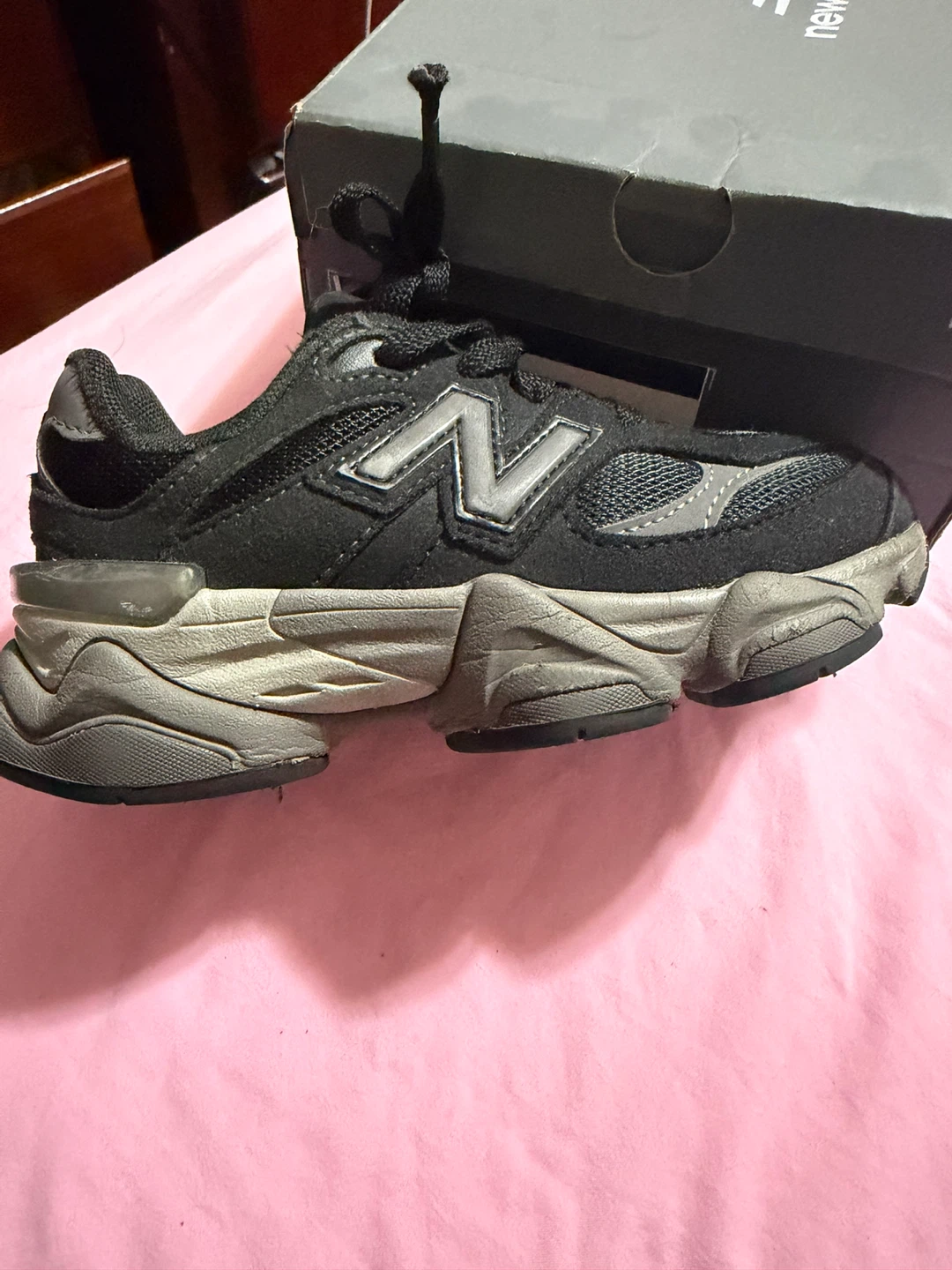 New Balance 9060 Infants Black Grey Size 11