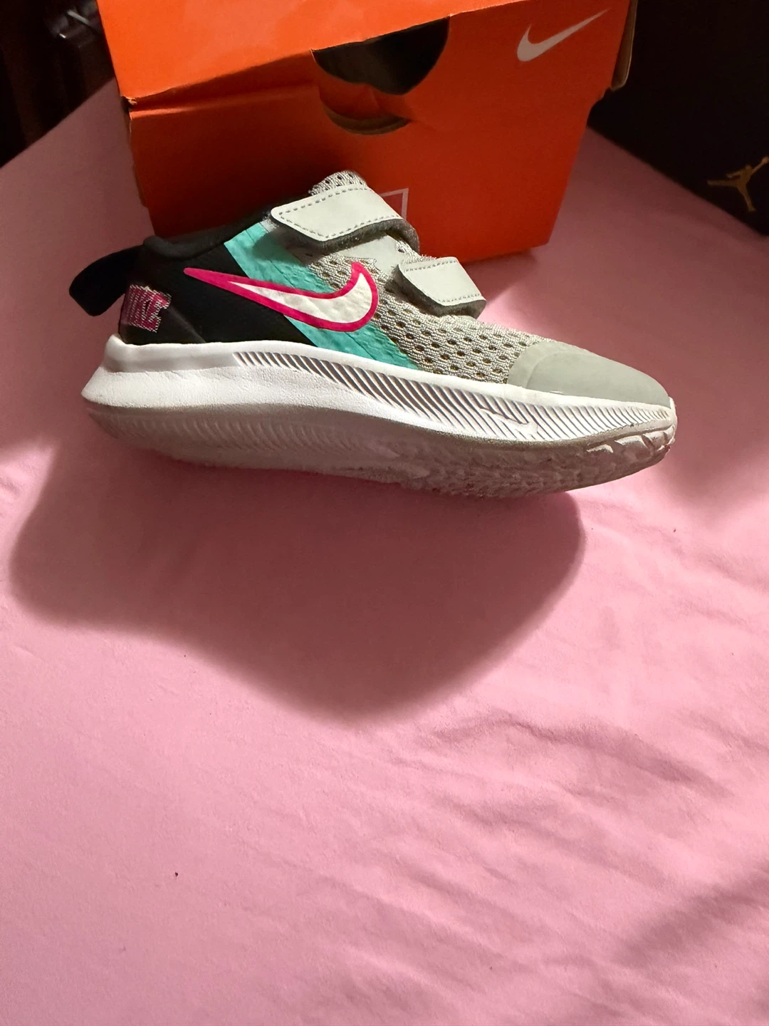 Nike Star Runner Shoes Size 8C - photo 2