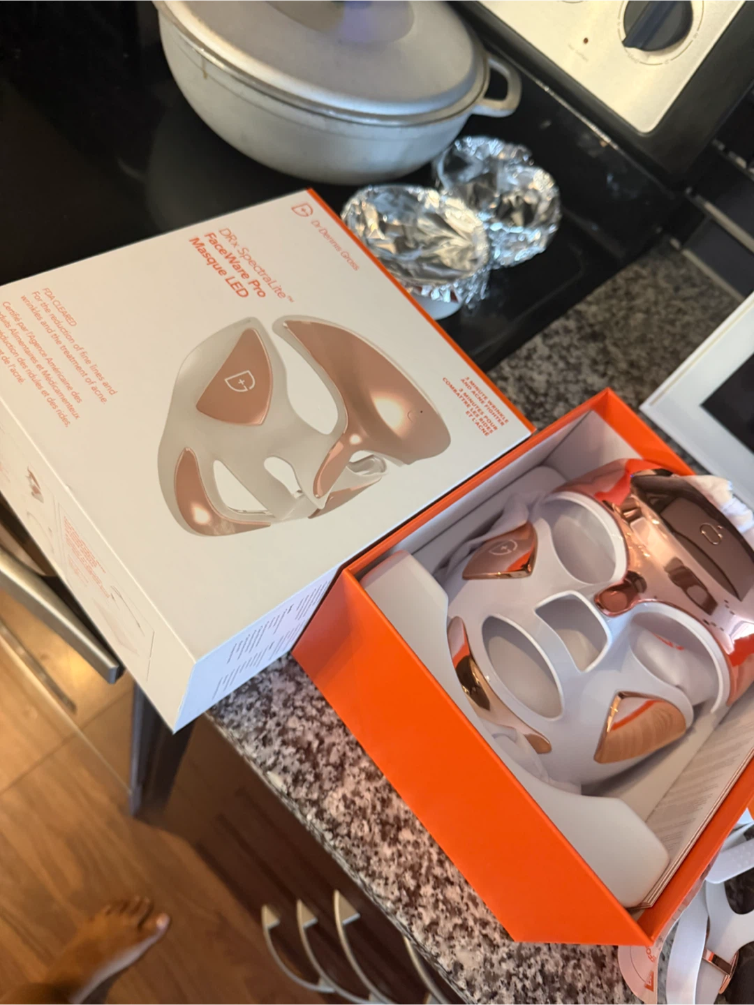 Dr. Dennis Gross DRx SpectraLite FaceWare Pro - photo 4
