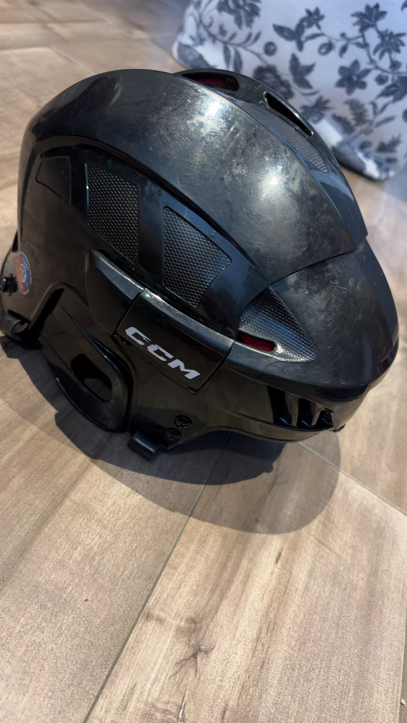 CCM HTXXT20 Helmet (Size Small)