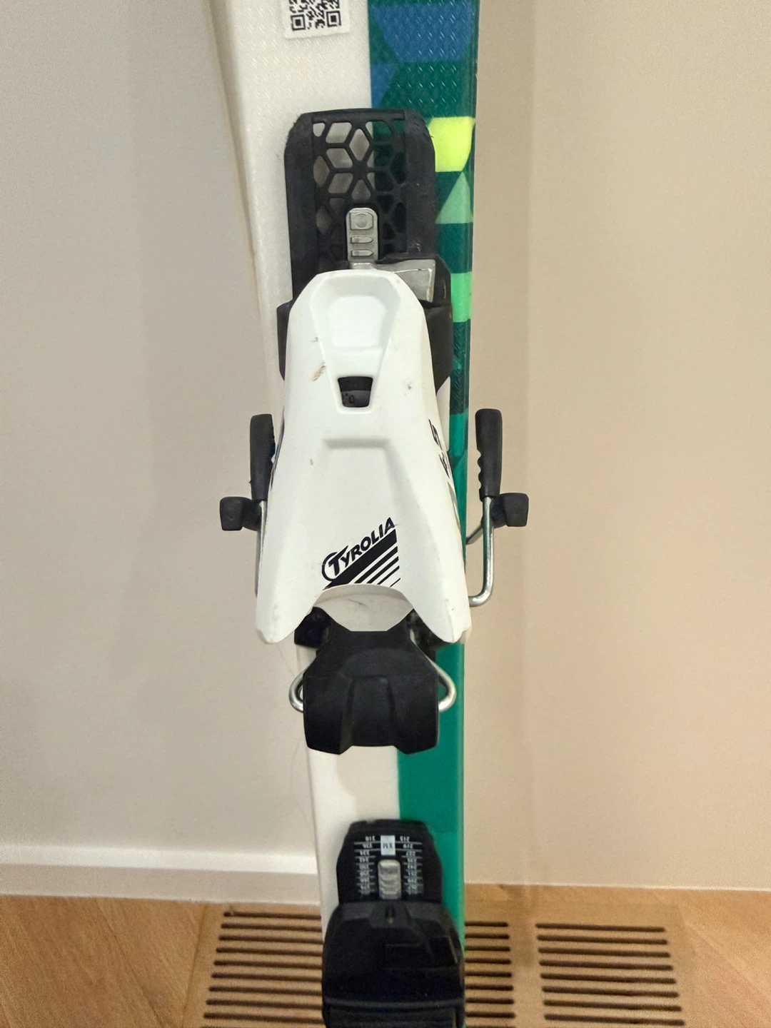 HEAD Junior Twin-Tip Skis – 127 cm – Bindings Included - photo 4