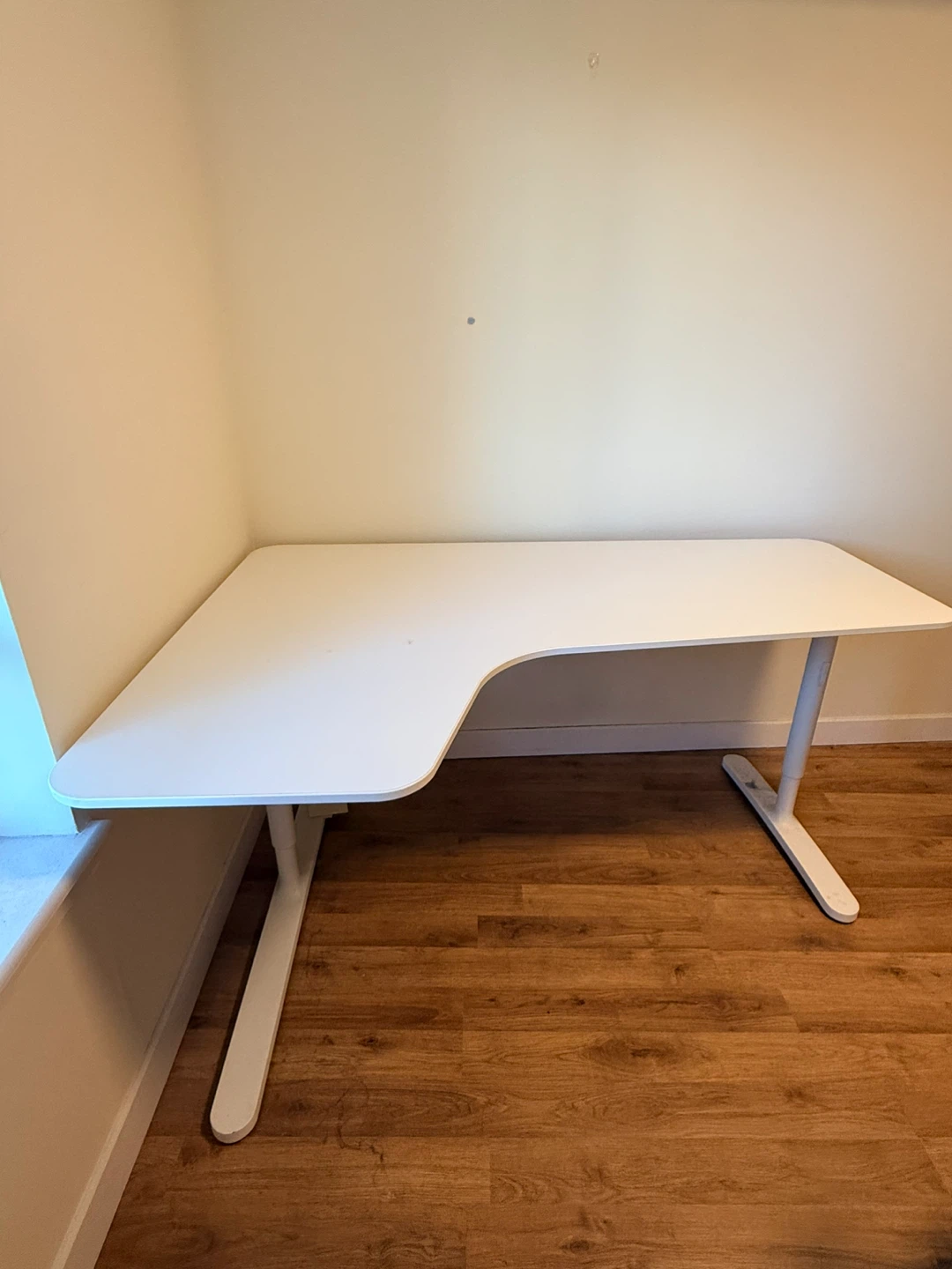 IKEA Bekant Corner Desk and Office Chair - photo 2