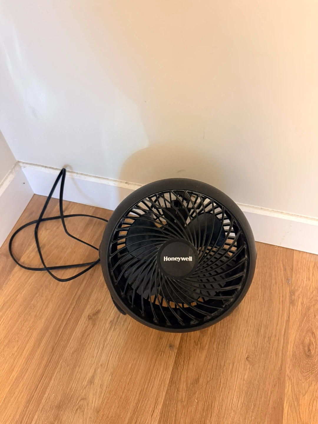 Honeywell TurboForce Table Fan