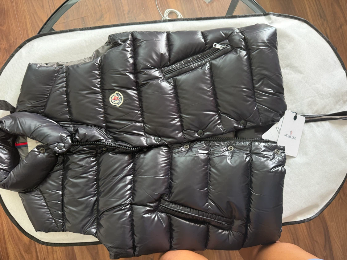 Moncler Tibb Gilet - Black