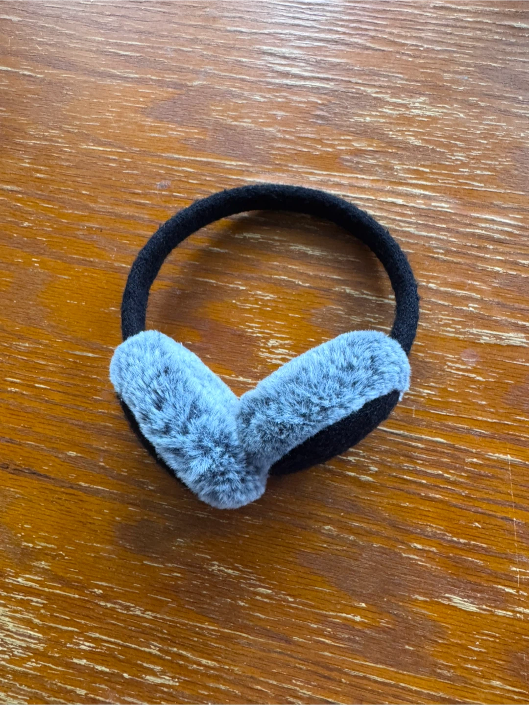 Black and grey faux fur earmuffs - photo 3