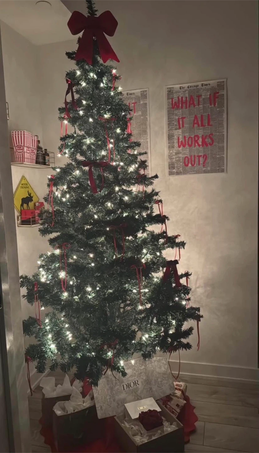 Christmas Tree - photo 2
