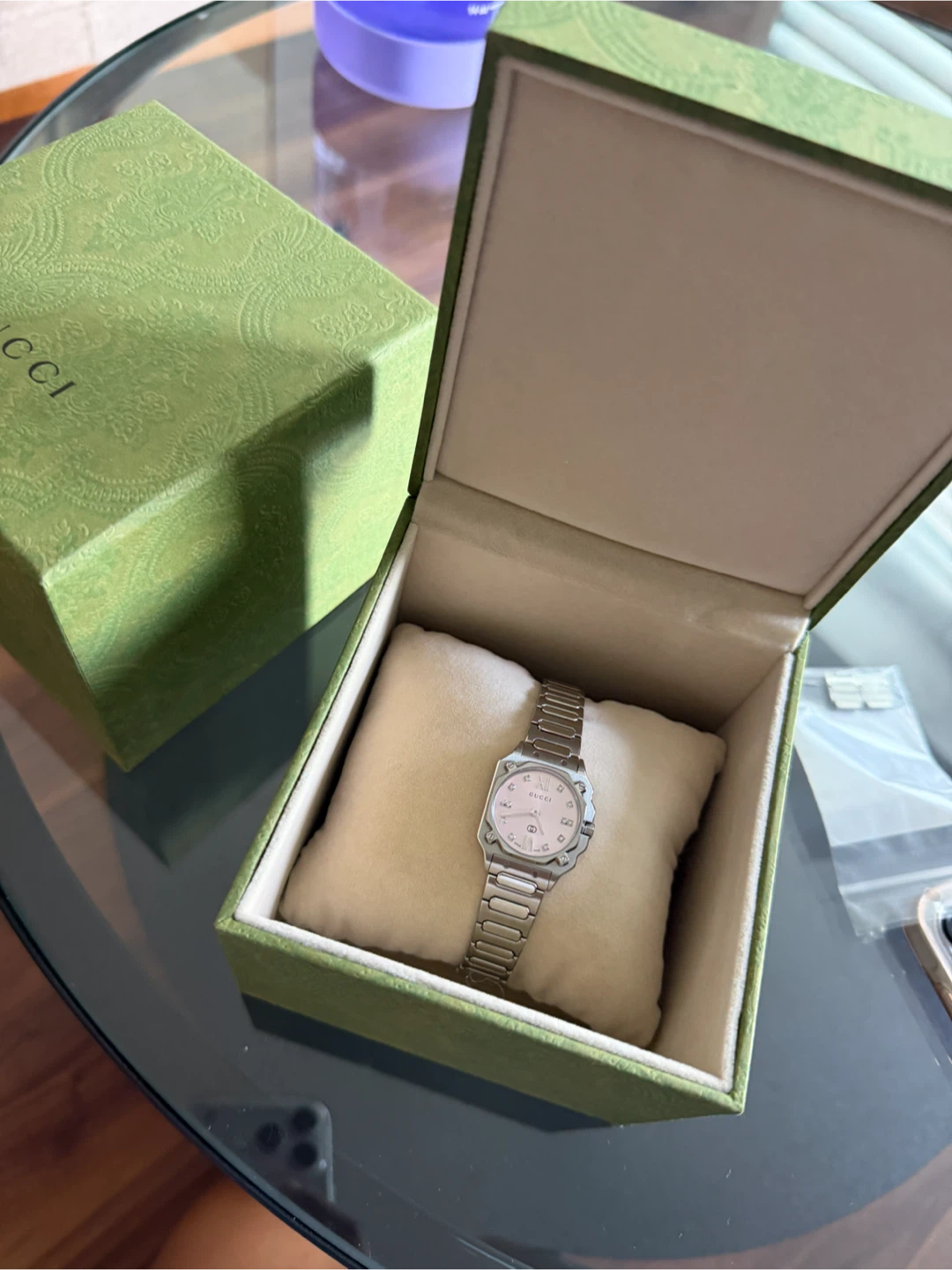 Gucci Women's Watch with Extra Links - photo 2