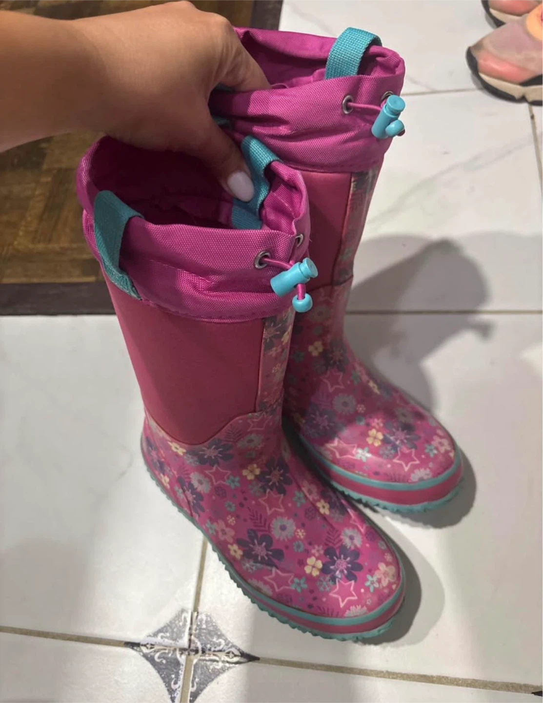 Girls Winter Boots Size 4 - photo 2