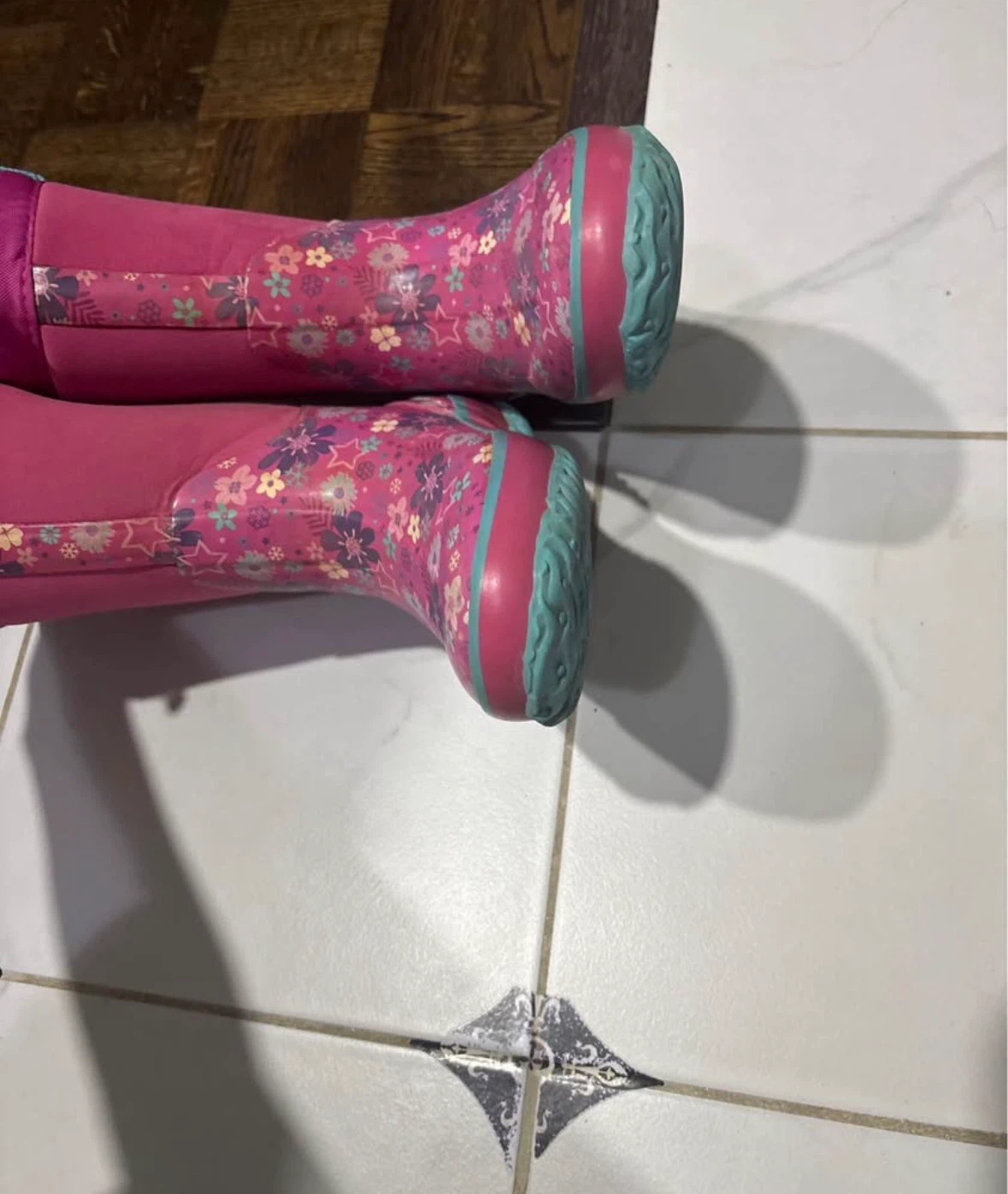 Girls Winter Boots Size 4 - photo 4